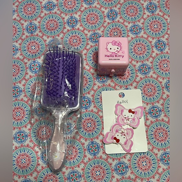 Hello Kitty Other - NWT Hello Kitty Hair Bundle:Shaker Brush, clips, drawer mini storage dry shampoo